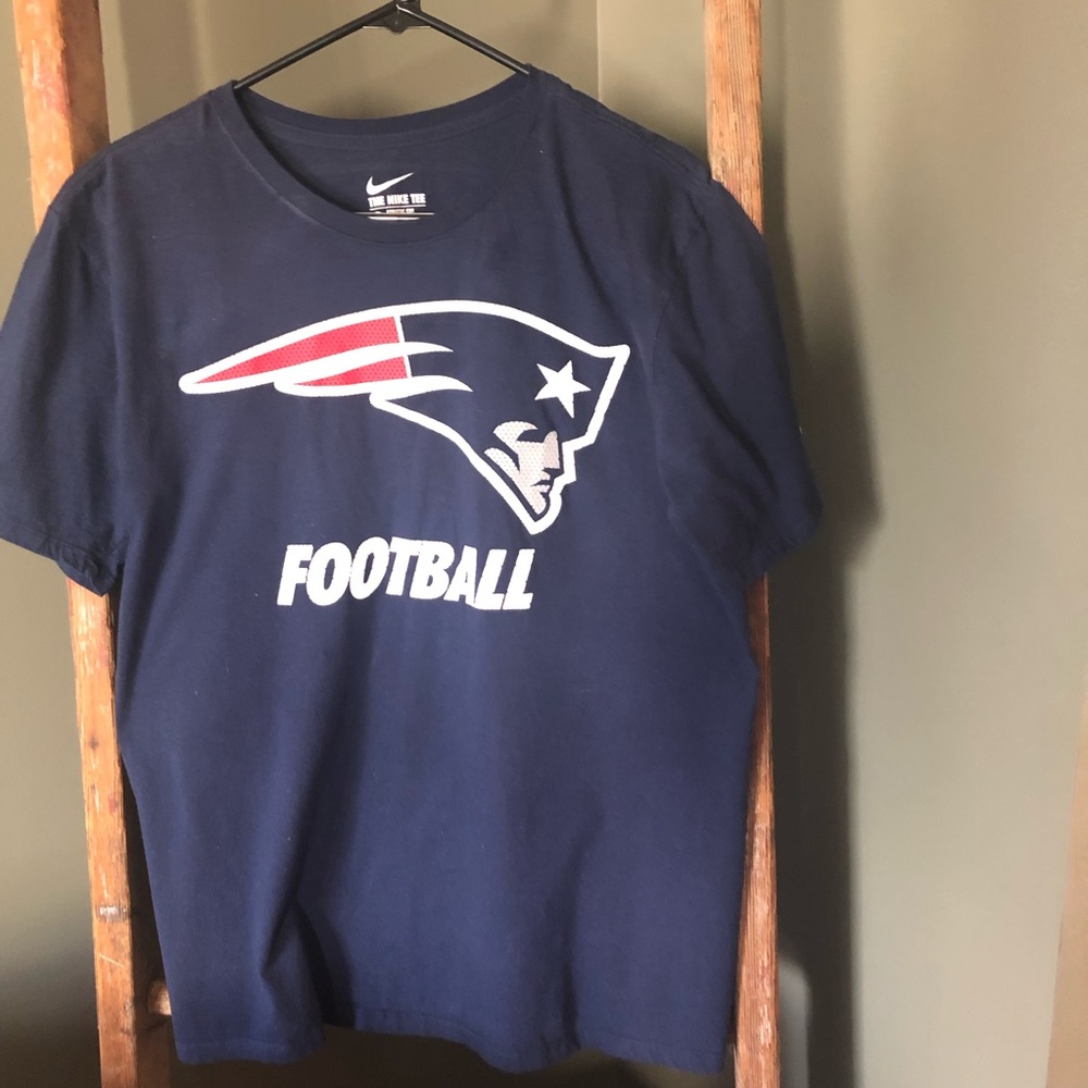 Men’s Nike Patriot’s Football T-shirt
